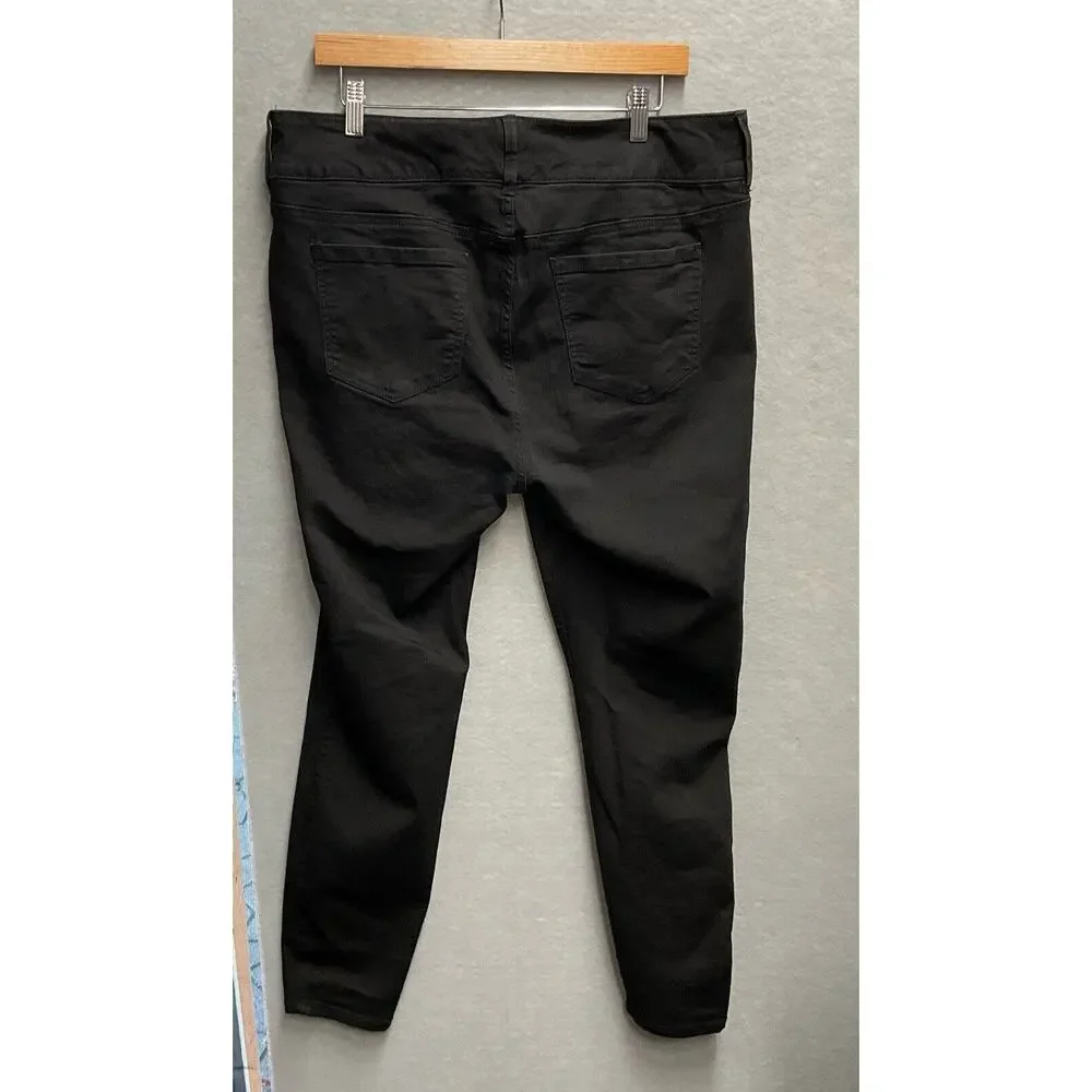 Torrid‎ Denim Woman's Black Mid Rise Jeans Size 18R